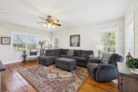 2548 Graham Road Culleoka TN 38451