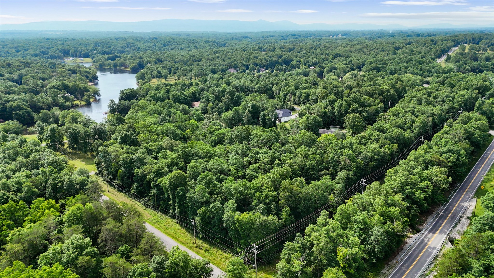 1008 War Eagle Drive Crossville TN 38572