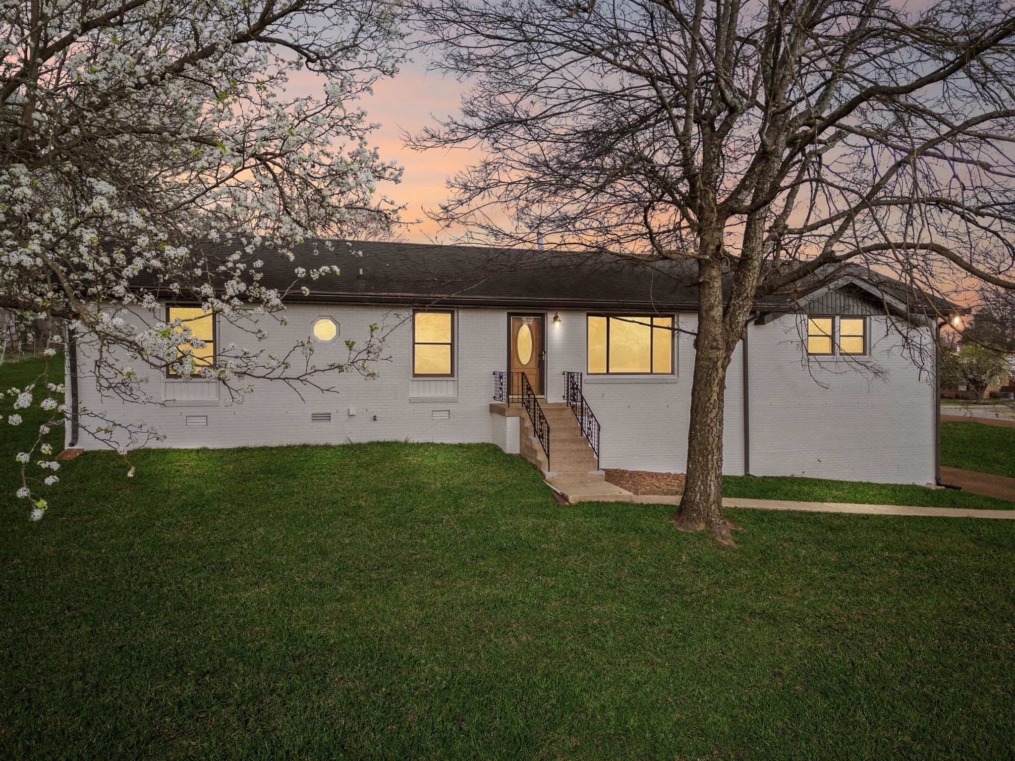 171 New Shackle Island Road Hendersonville TN 37075