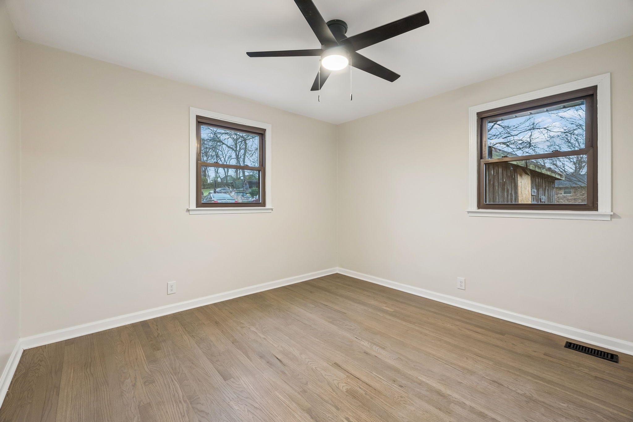 171 New Shackle Island Road Hendersonville TN 37075