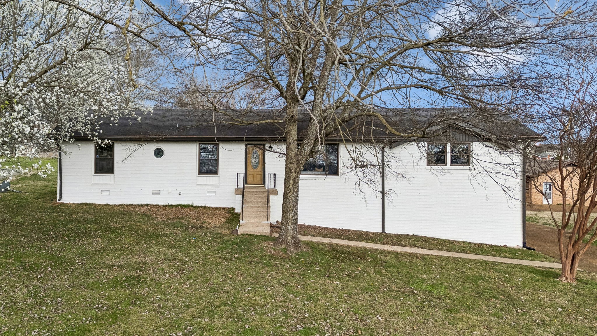 171 New Shackle Island Road Hendersonville TN 37075
