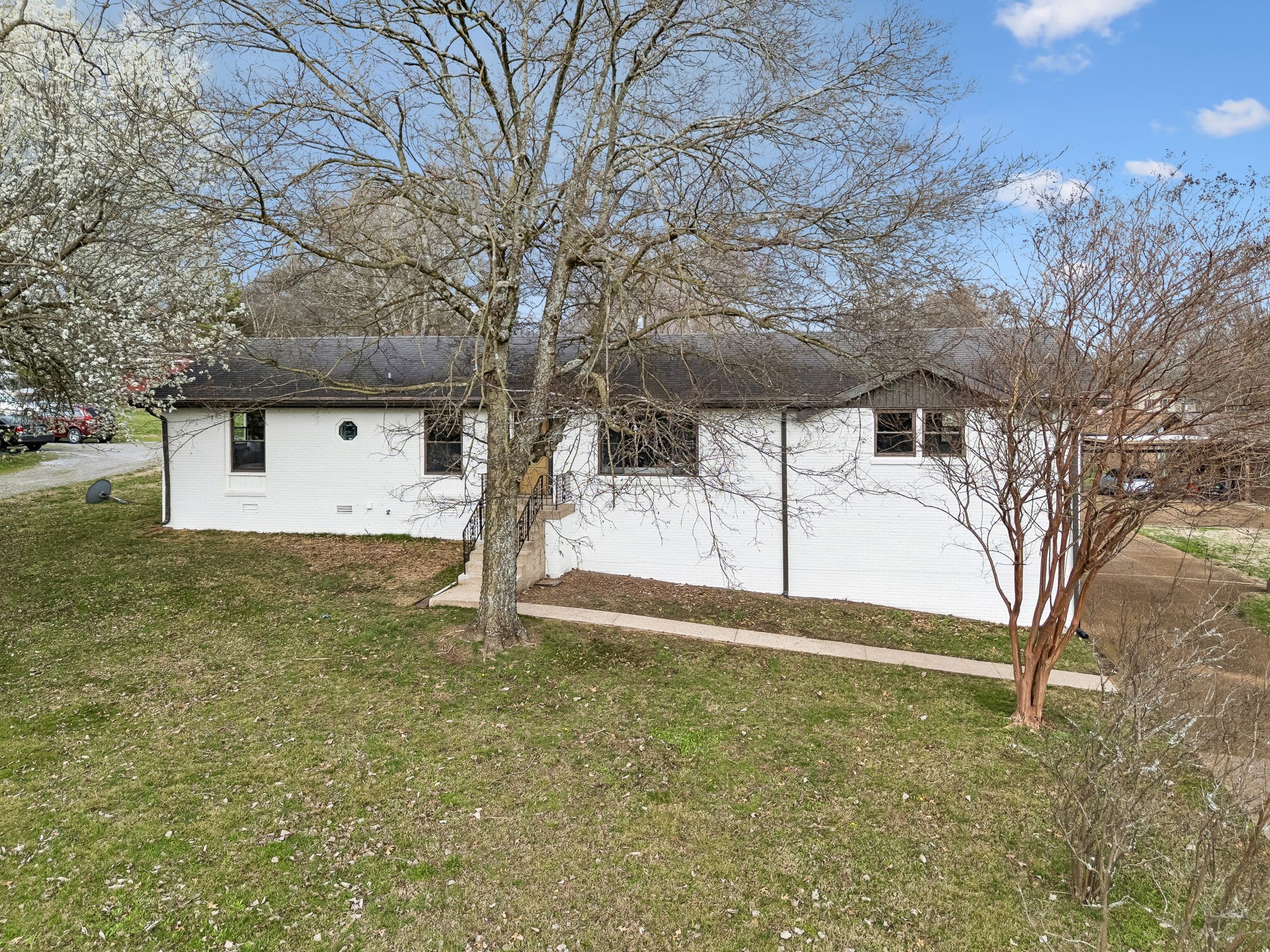 171 New Shackle Island Road Hendersonville TN 37075