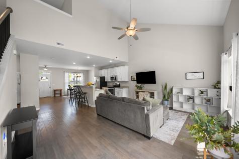 707 Monarchos Bend Burns TN 37029