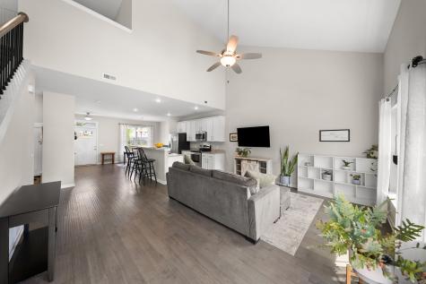 707 Monarchos Bend Burns TN 37029