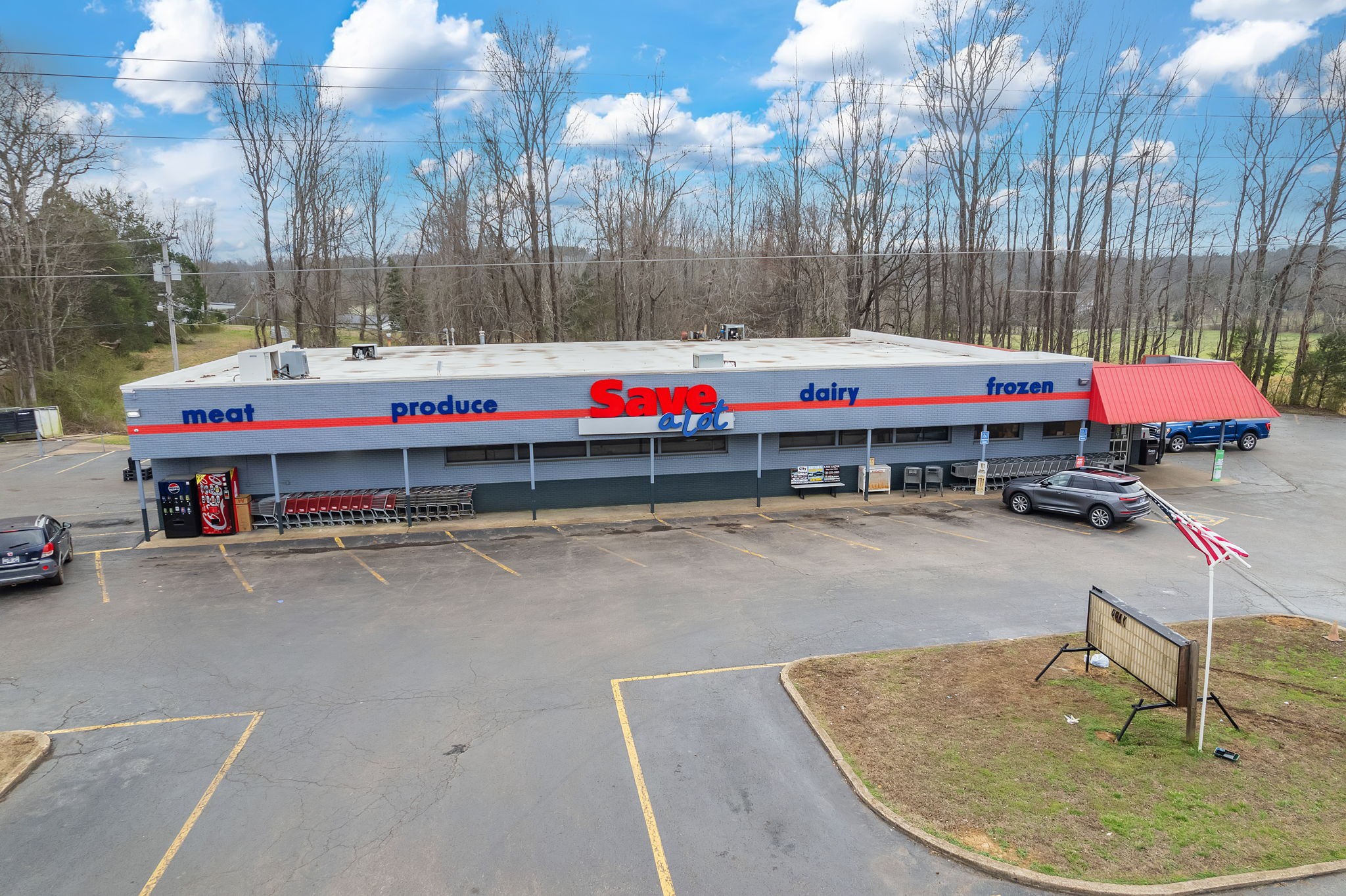 1182 E Main Street Parsons TN 38363