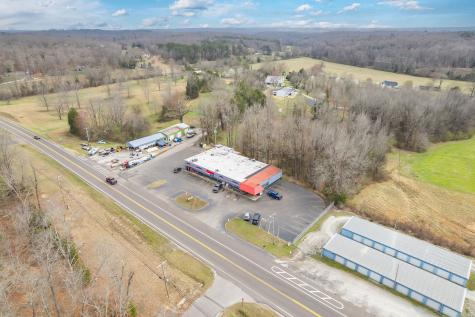 1182 E Main Street Parsons TN 38363