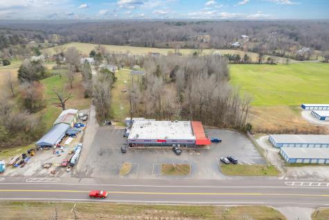1182 E Main Street Parsons TN 38363