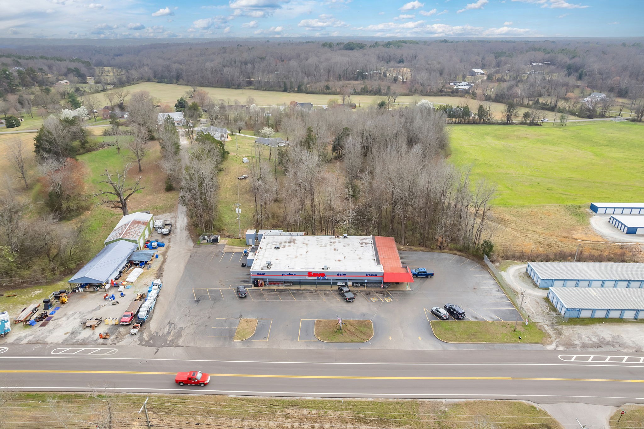 1182 E Main Street Parsons TN 38363