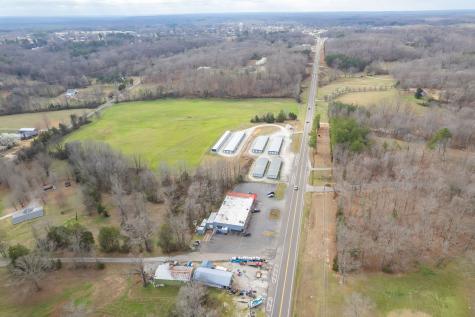 1182 E Main Street Parsons TN 38363