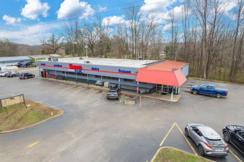 1182 E Main Street Parsons TN 38363