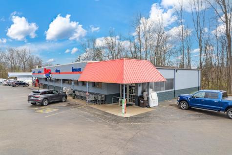 1182 E Main Street Parsons TN 38363