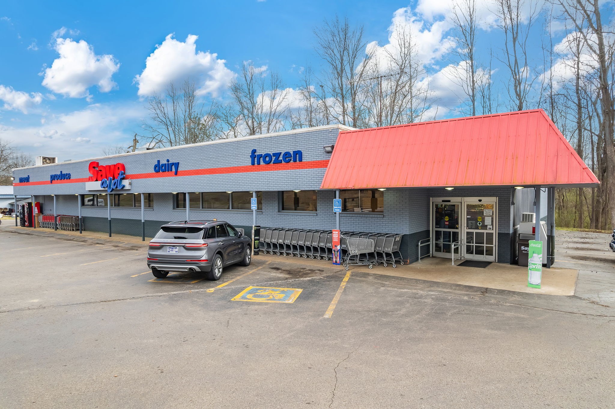 1182 E Main Street Parsons TN 38363