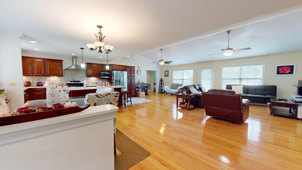 1234 Buckingham Place Cookeville TN 38501