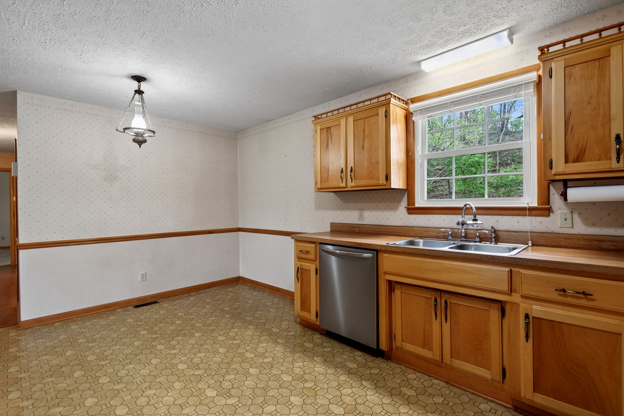 832 New Shackle Island Road Hendersonville TN 37075