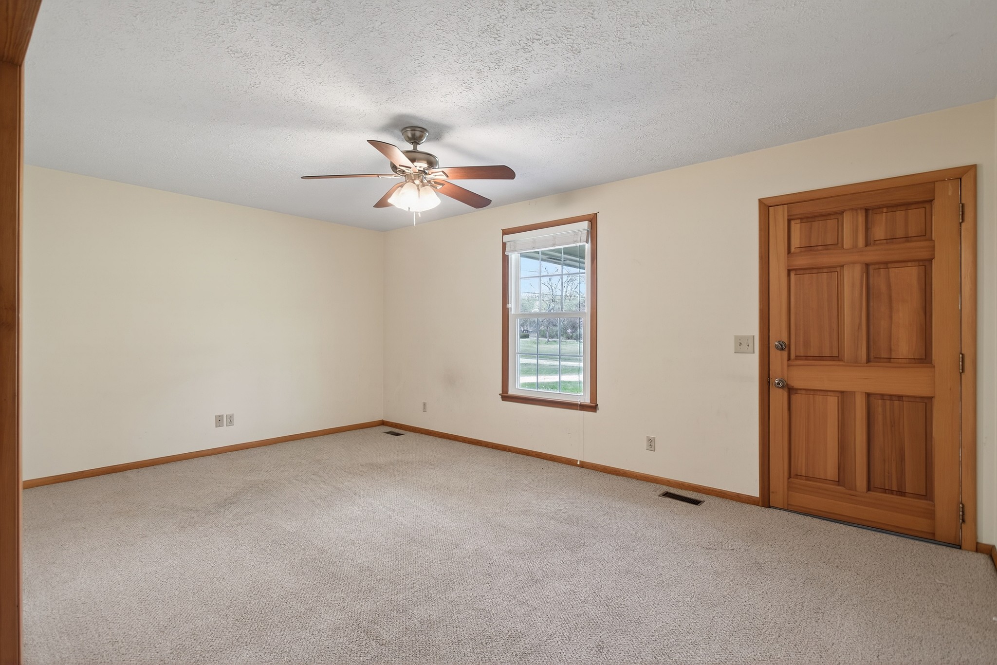 832 New Shackle Island Road Hendersonville TN 37075