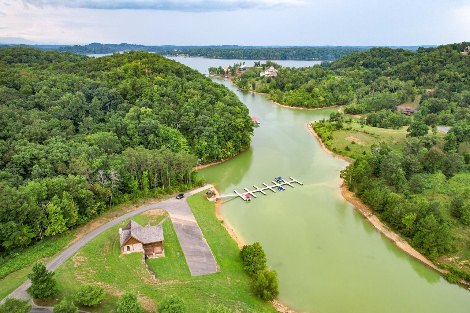 27 Stone Shore Way Dandridge TN 37725
