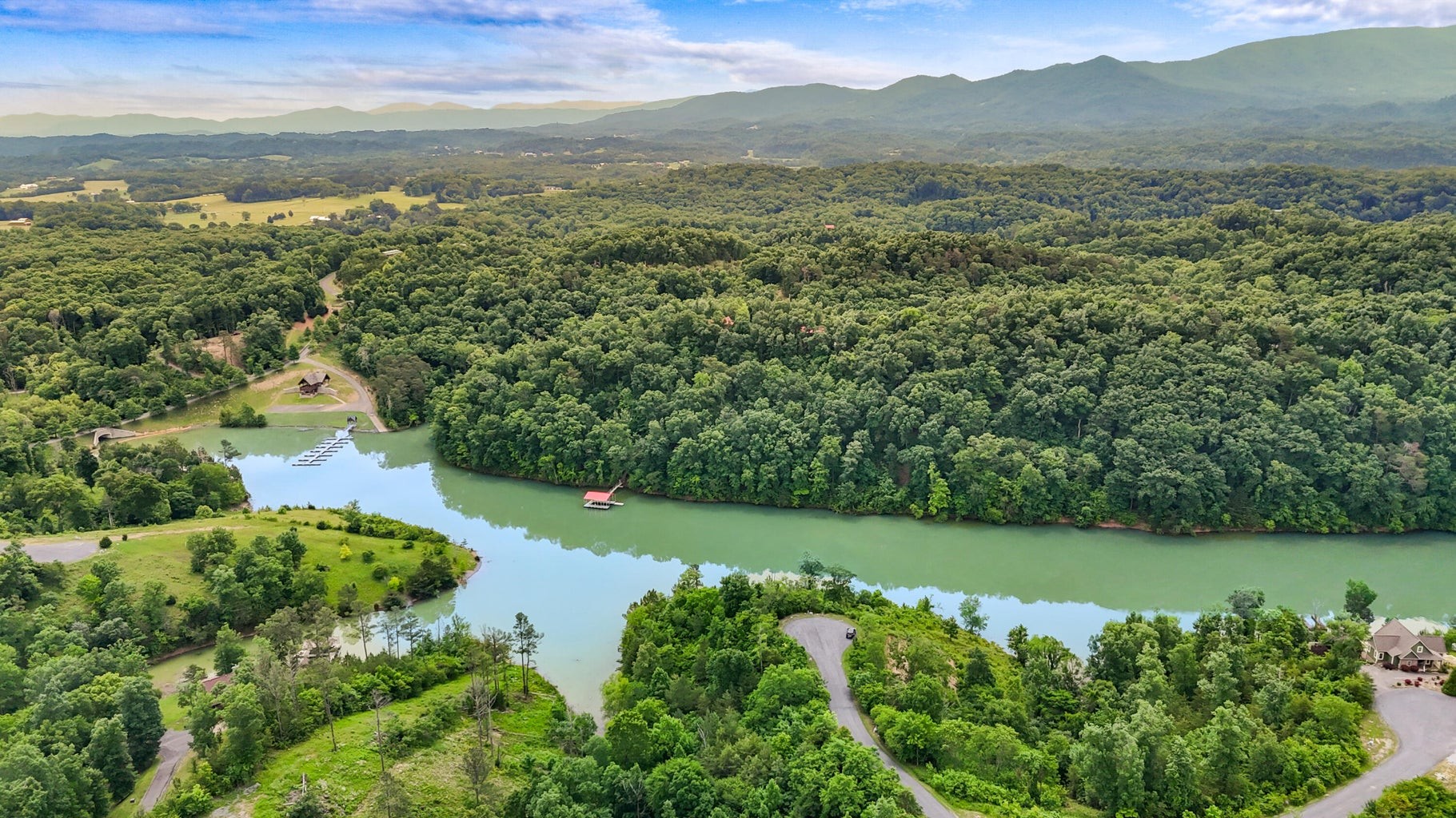 27 Stone Shore Way Dandridge TN 37725