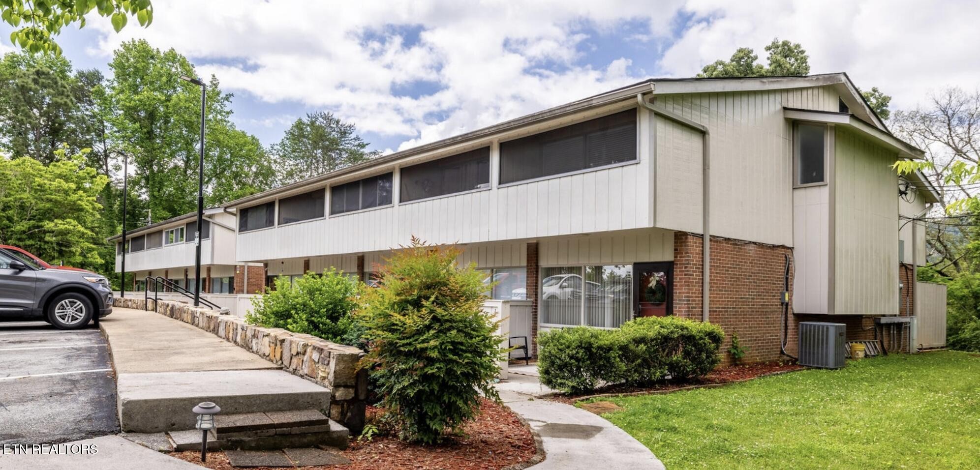 2806 Suncrest Road Sevierville TN 37863