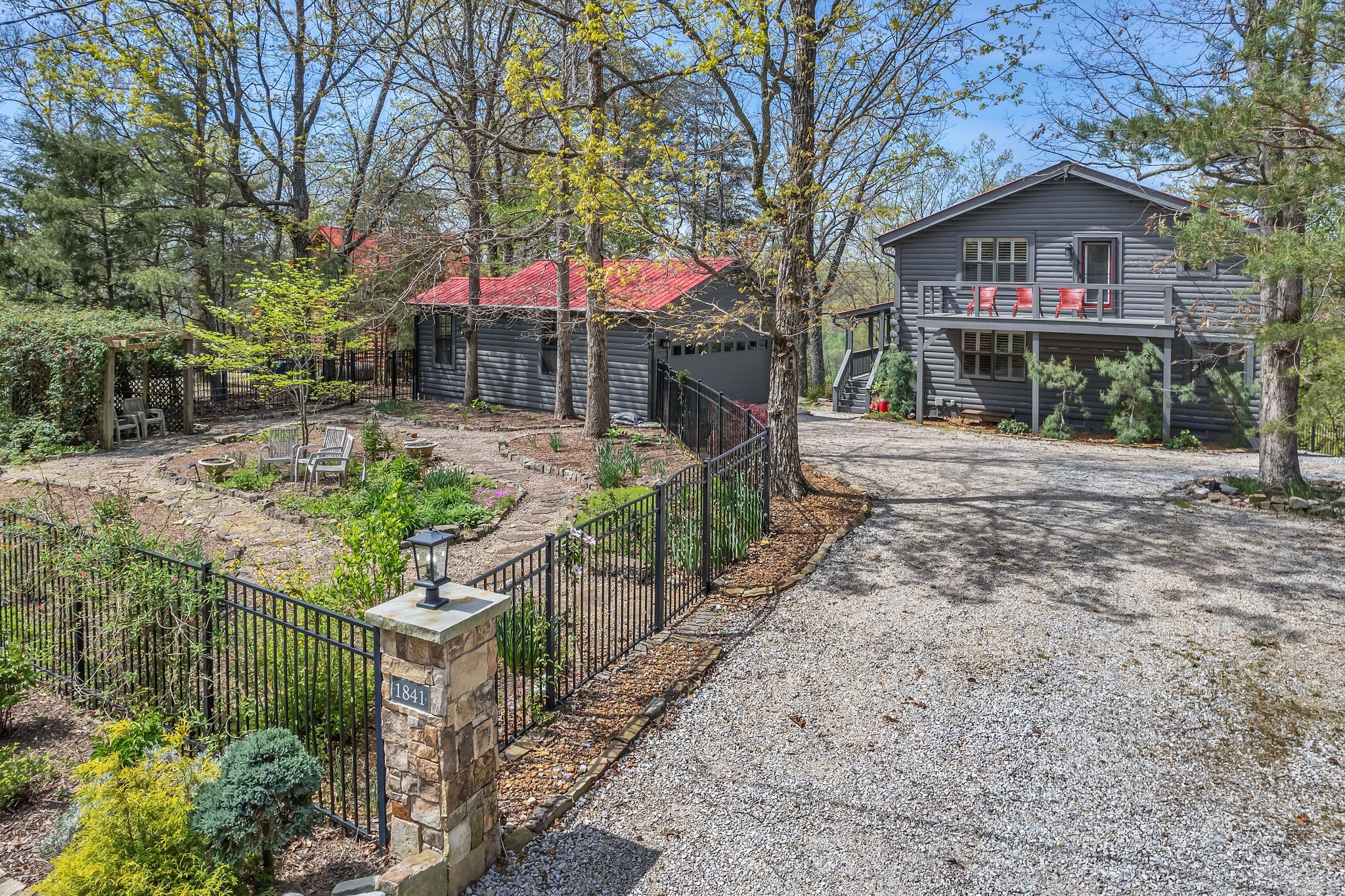 1841 Laurel Lake Drive Monteagle TN 37356