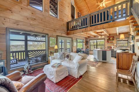 1841 Laurel Lake Drive Monteagle TN 37356