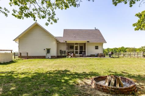 237 Lear Road Portland TN 37148