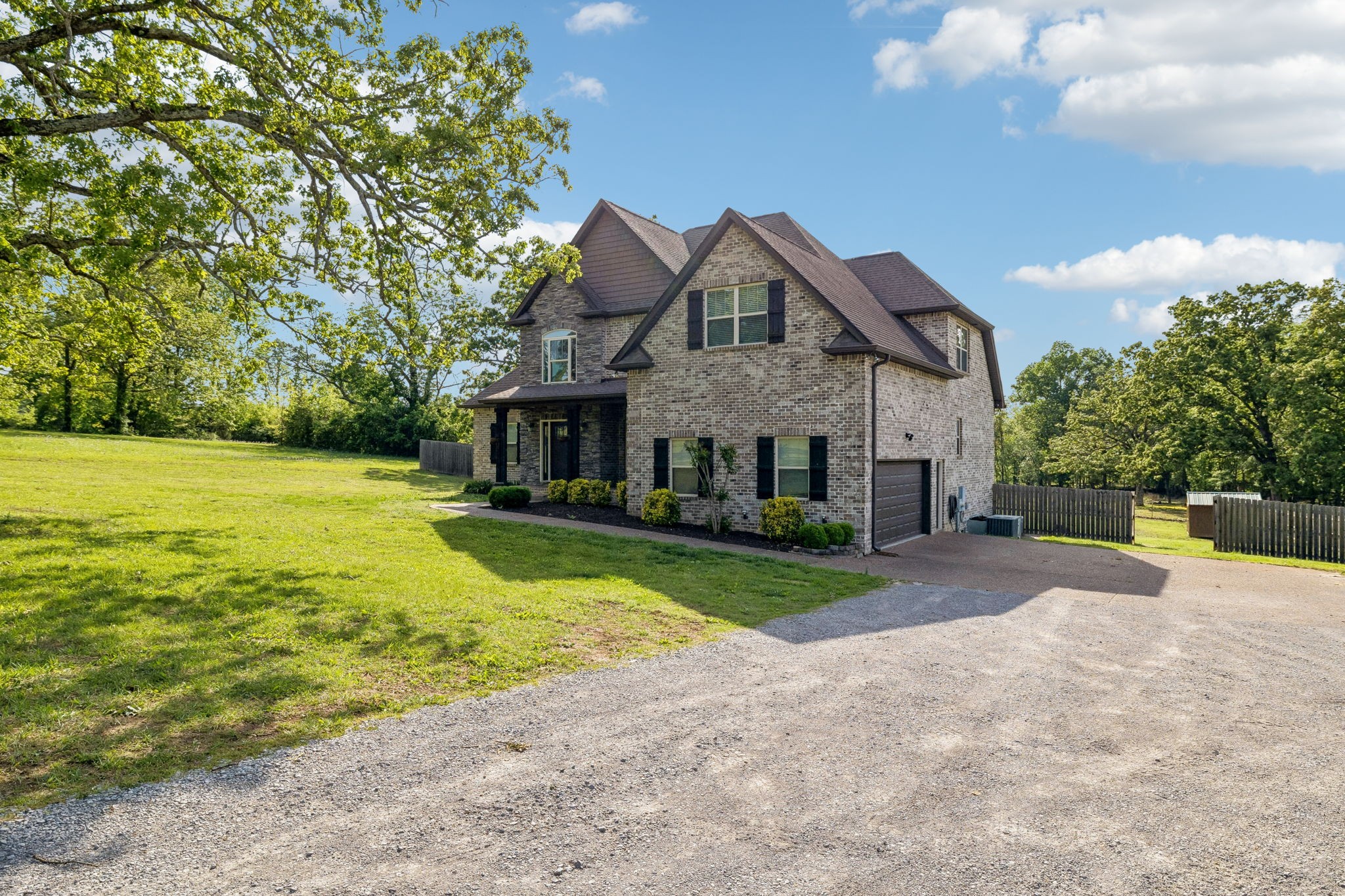 402 Lovers Lane Lebanon TN 37087