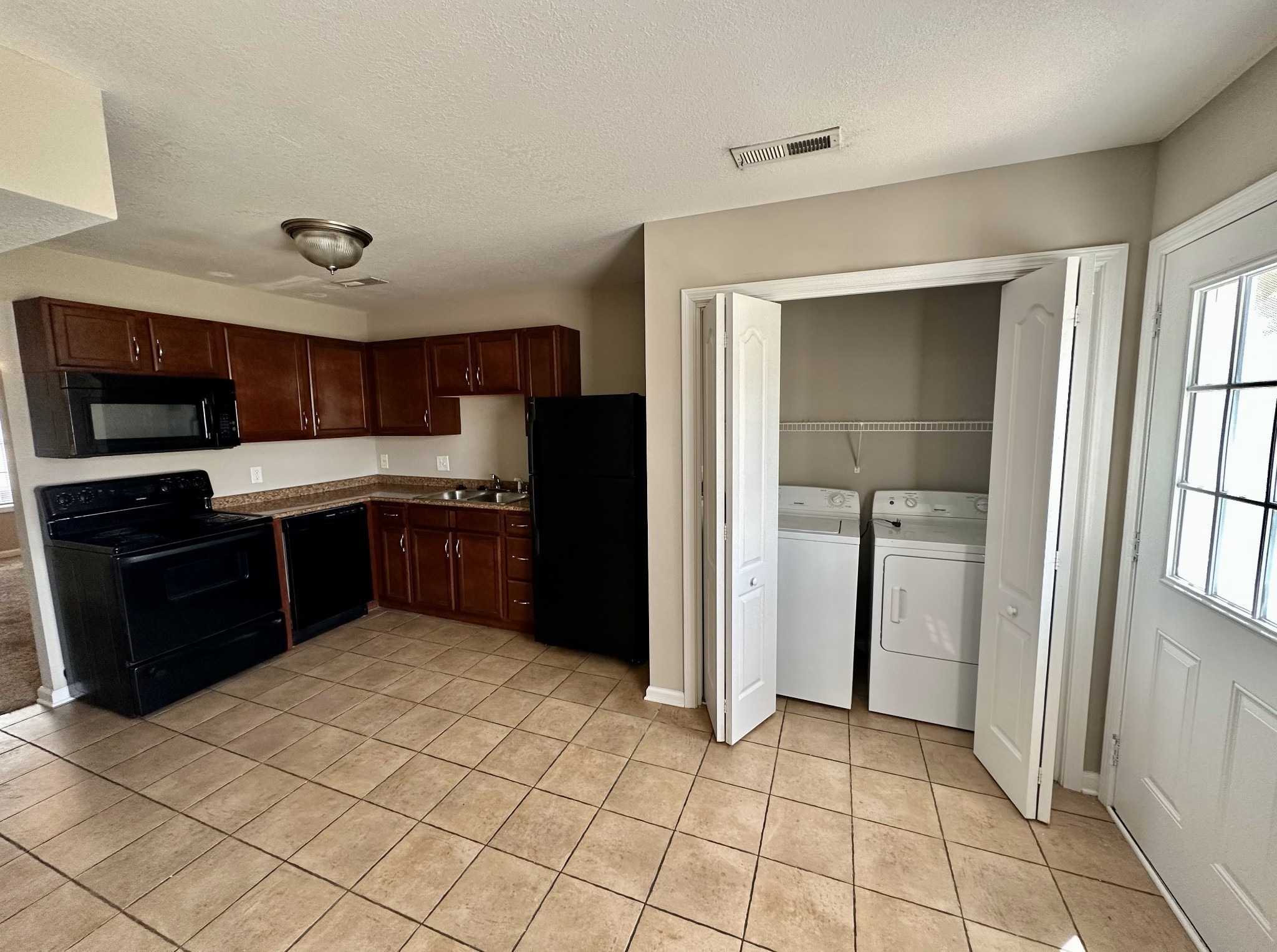 855 Tracy Lane Clarksville TN 37040