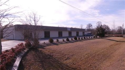 307 John Hunter Highway Elora TN 37328