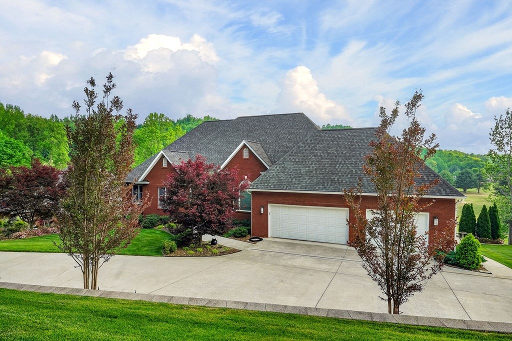 1651 N Plantation Drive Cookeville TN 38506