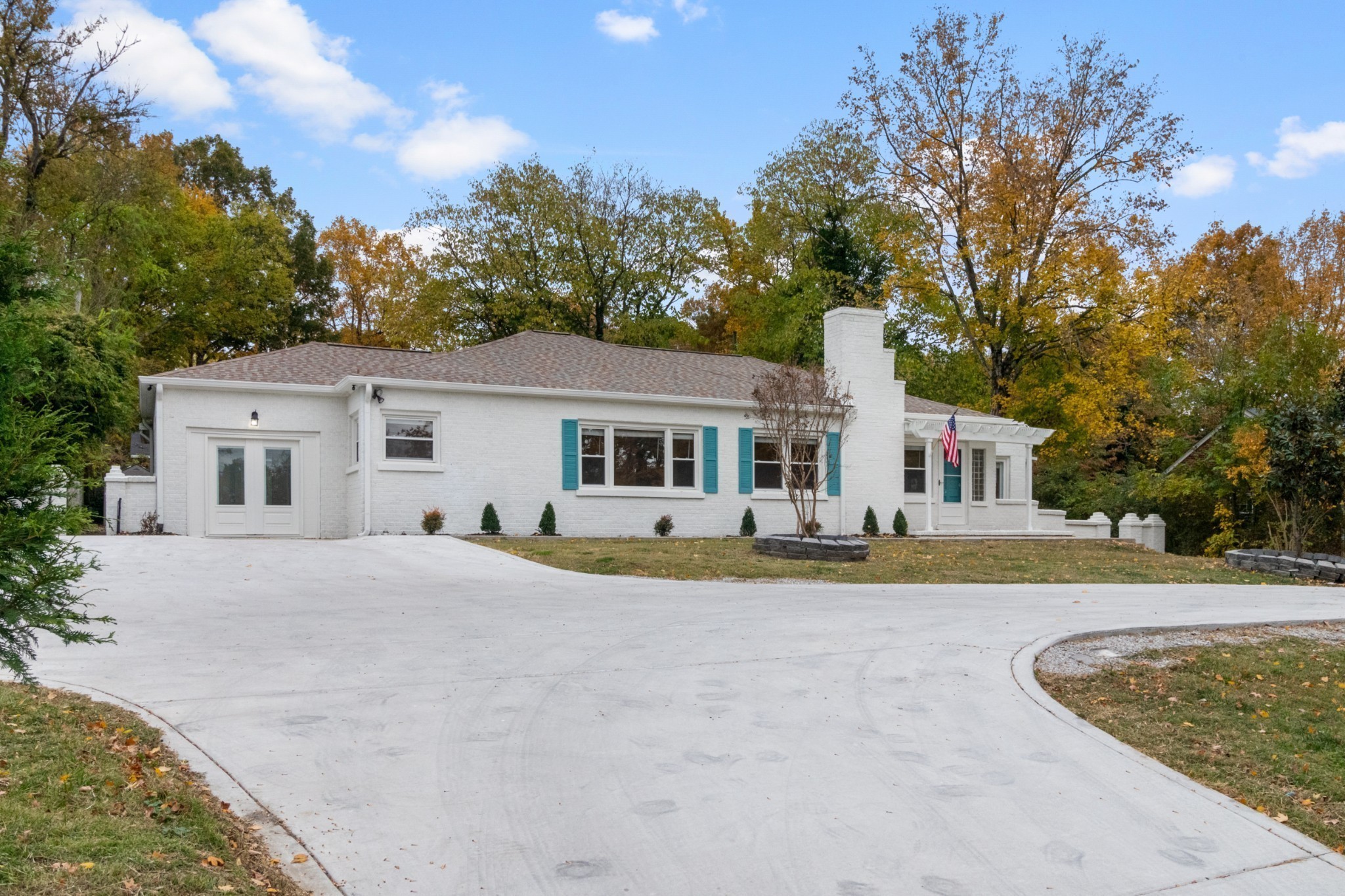 1215 Trotwood Avenue Columbia TN 38401
