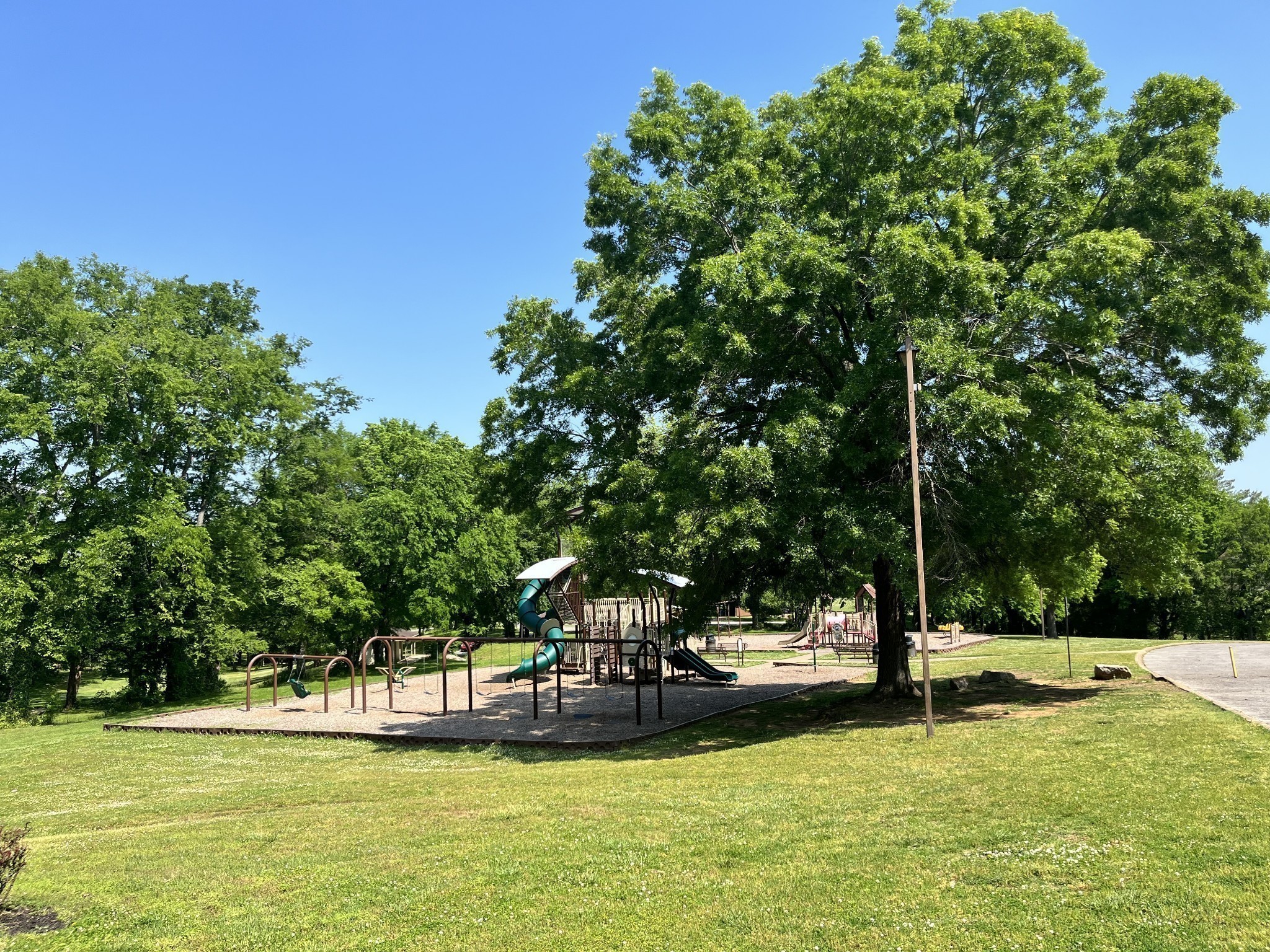 1215 Trotwood Avenue Columbia TN 38401