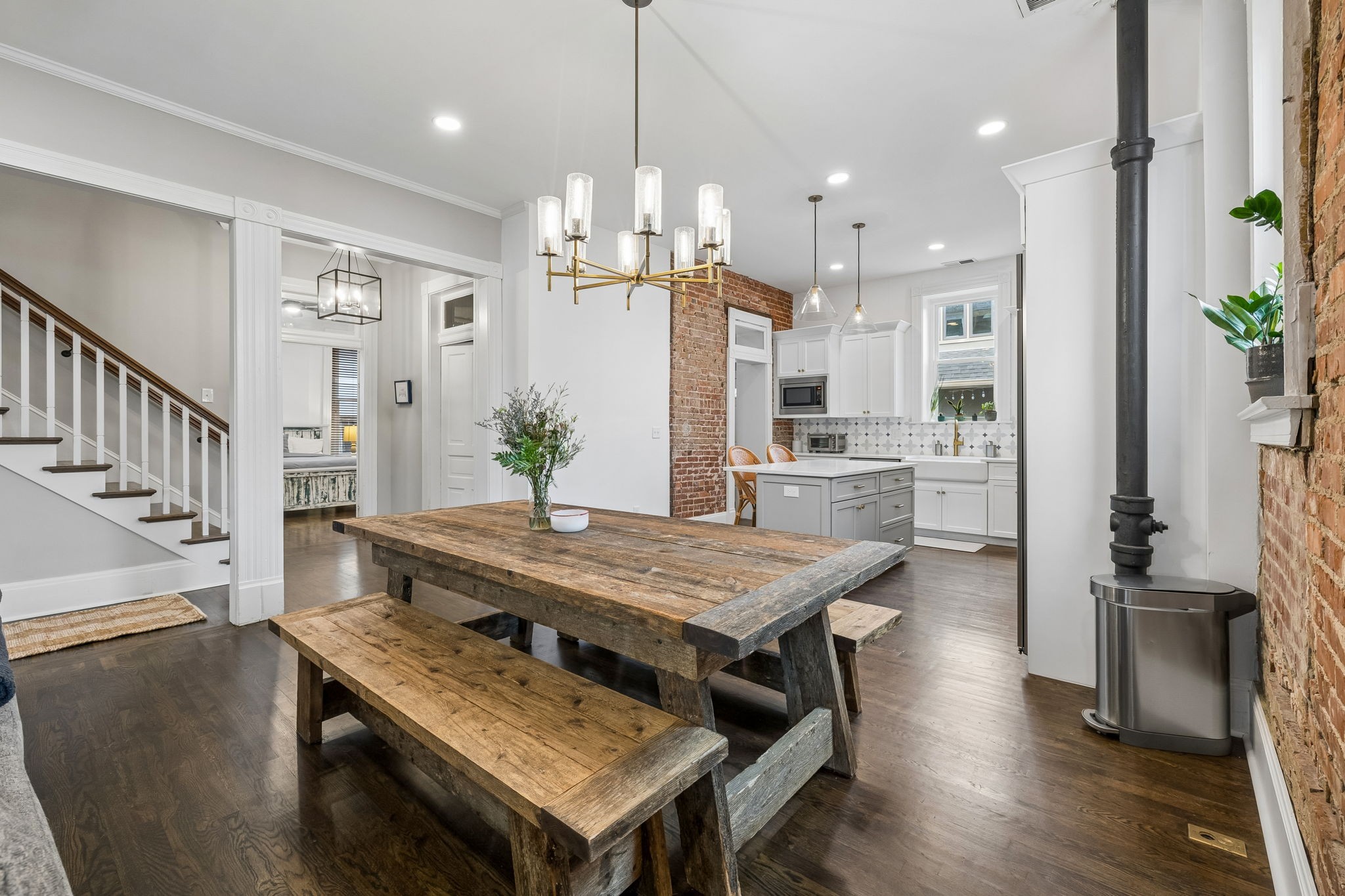 913 15th Ave, S Nashville TN 37212