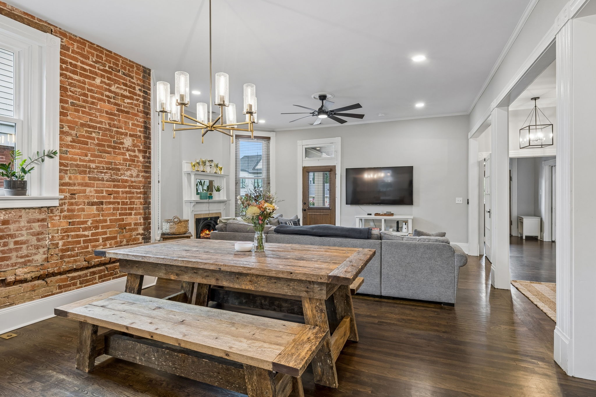 913 15th Ave, S Nashville TN 37212