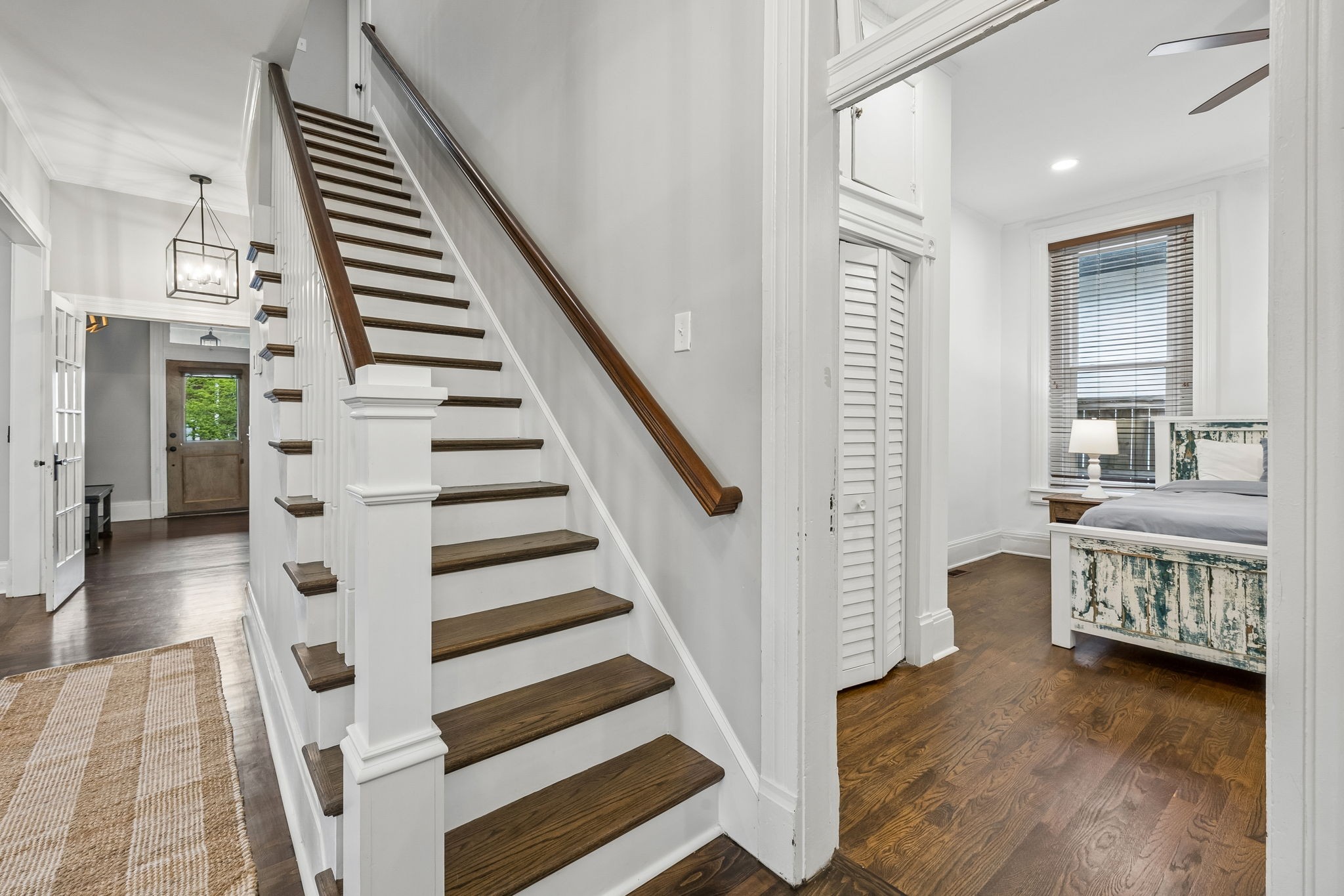 913 15th Ave, S Nashville TN 37212