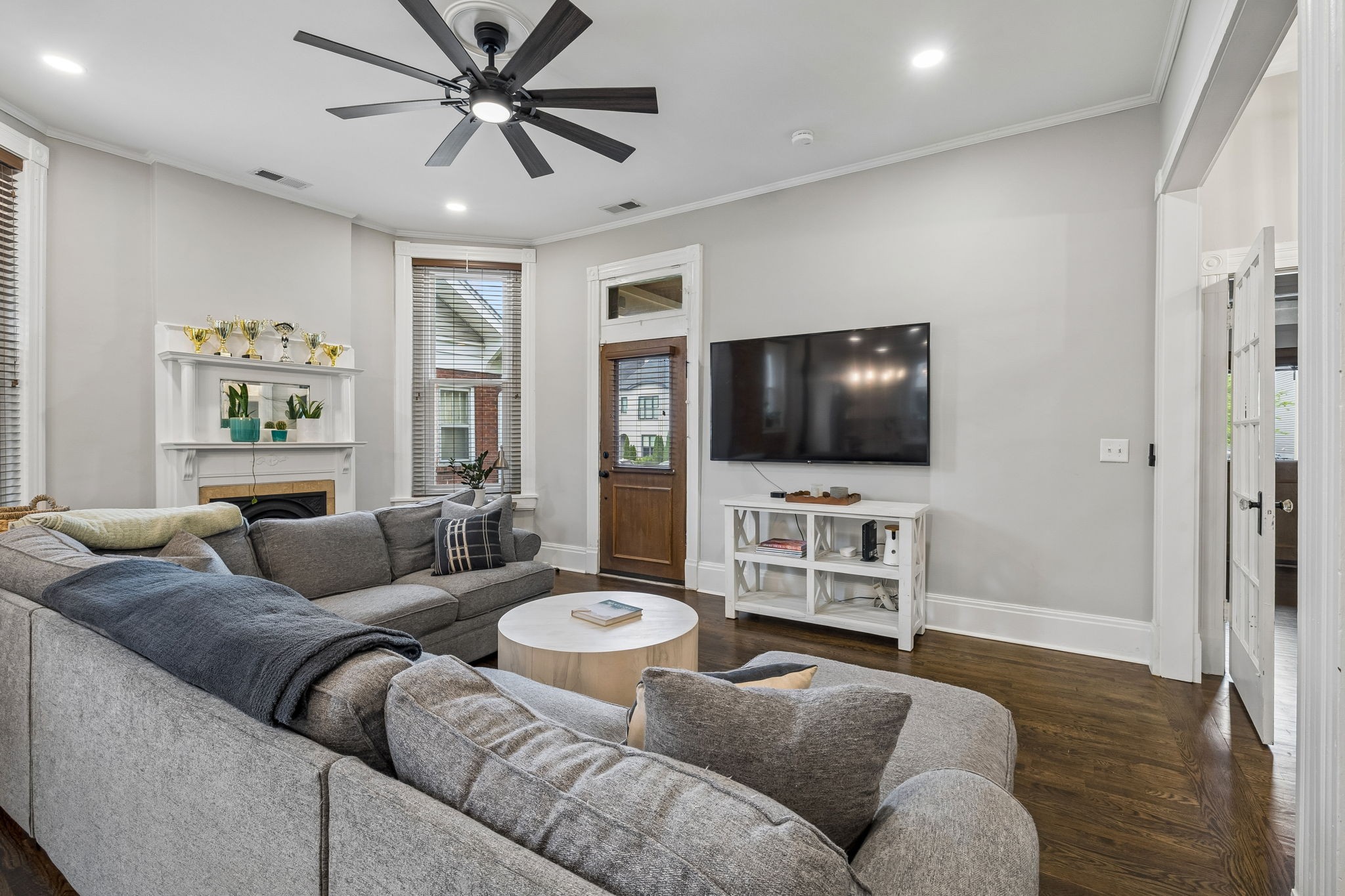 913 15th Ave, S Nashville TN 37212