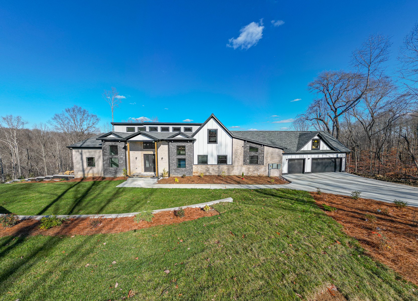 1043 Sioux Trail Pegram TN 37143