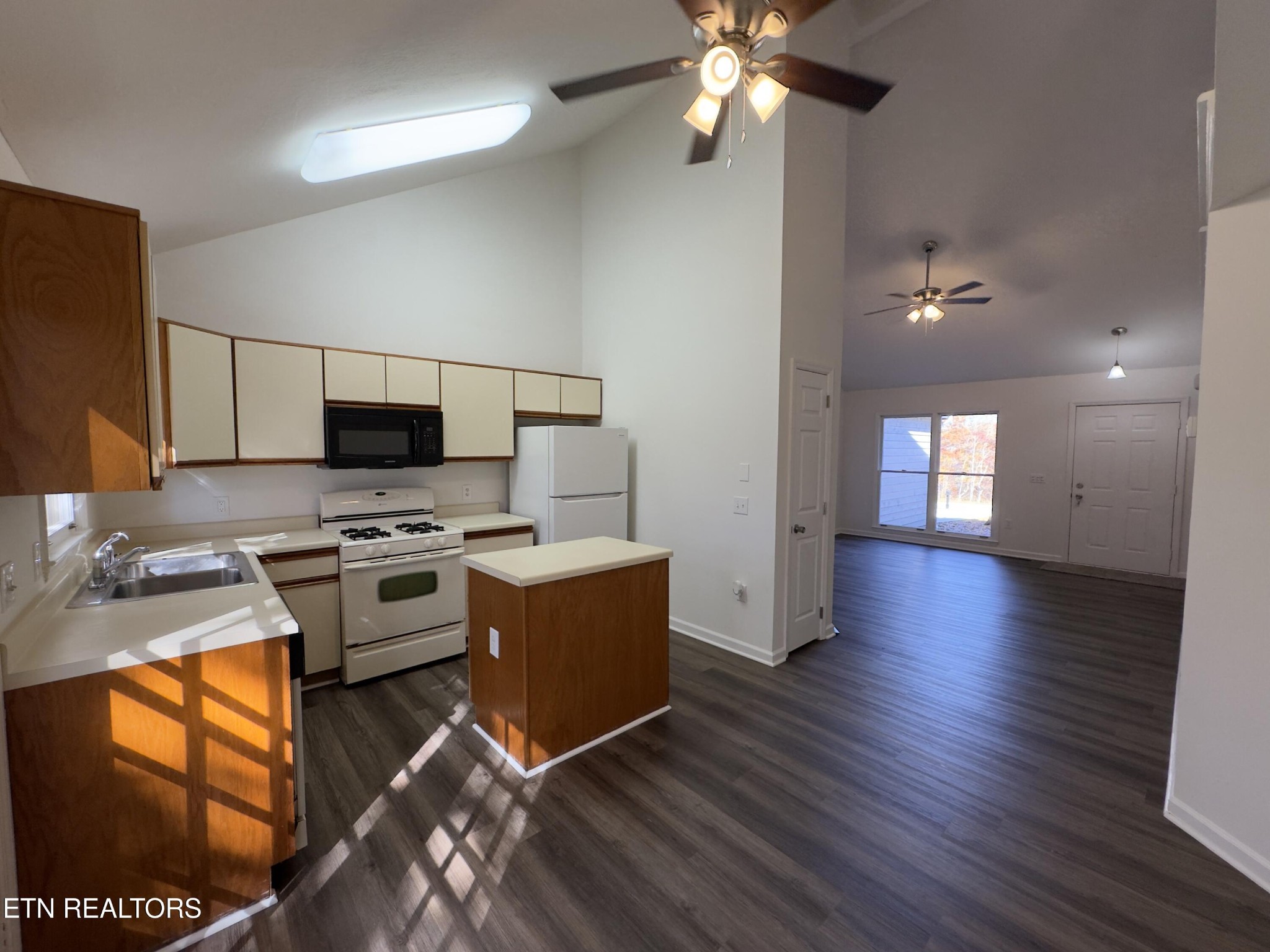 484 River Bend Drive Crossville TN 38555