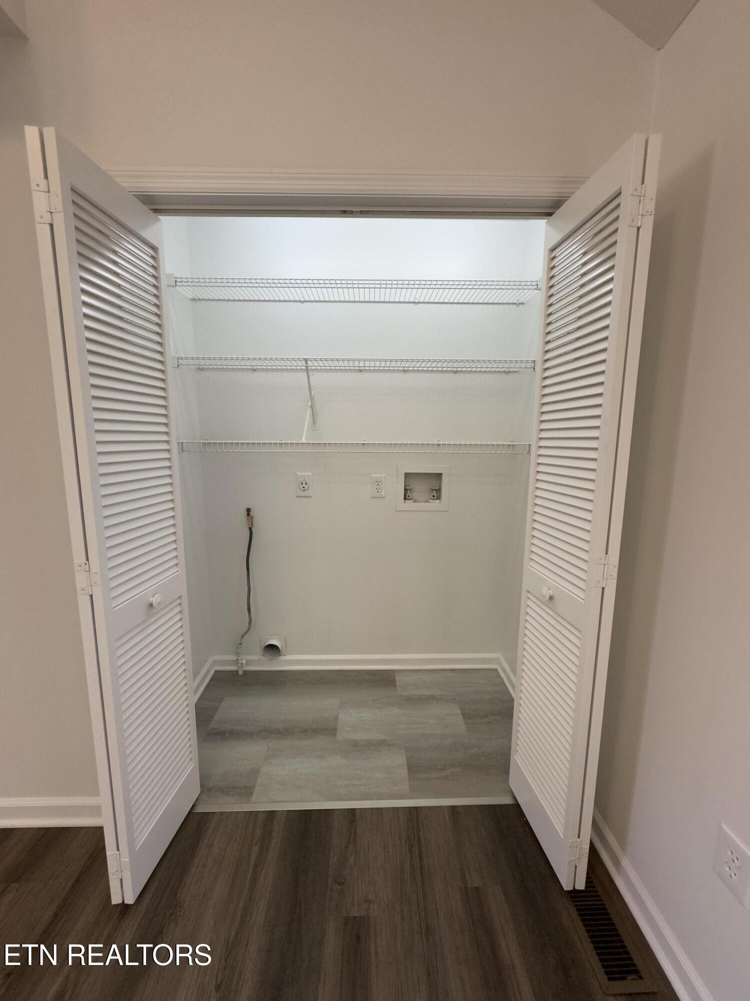 484 River Bend Drive Crossville TN 38555