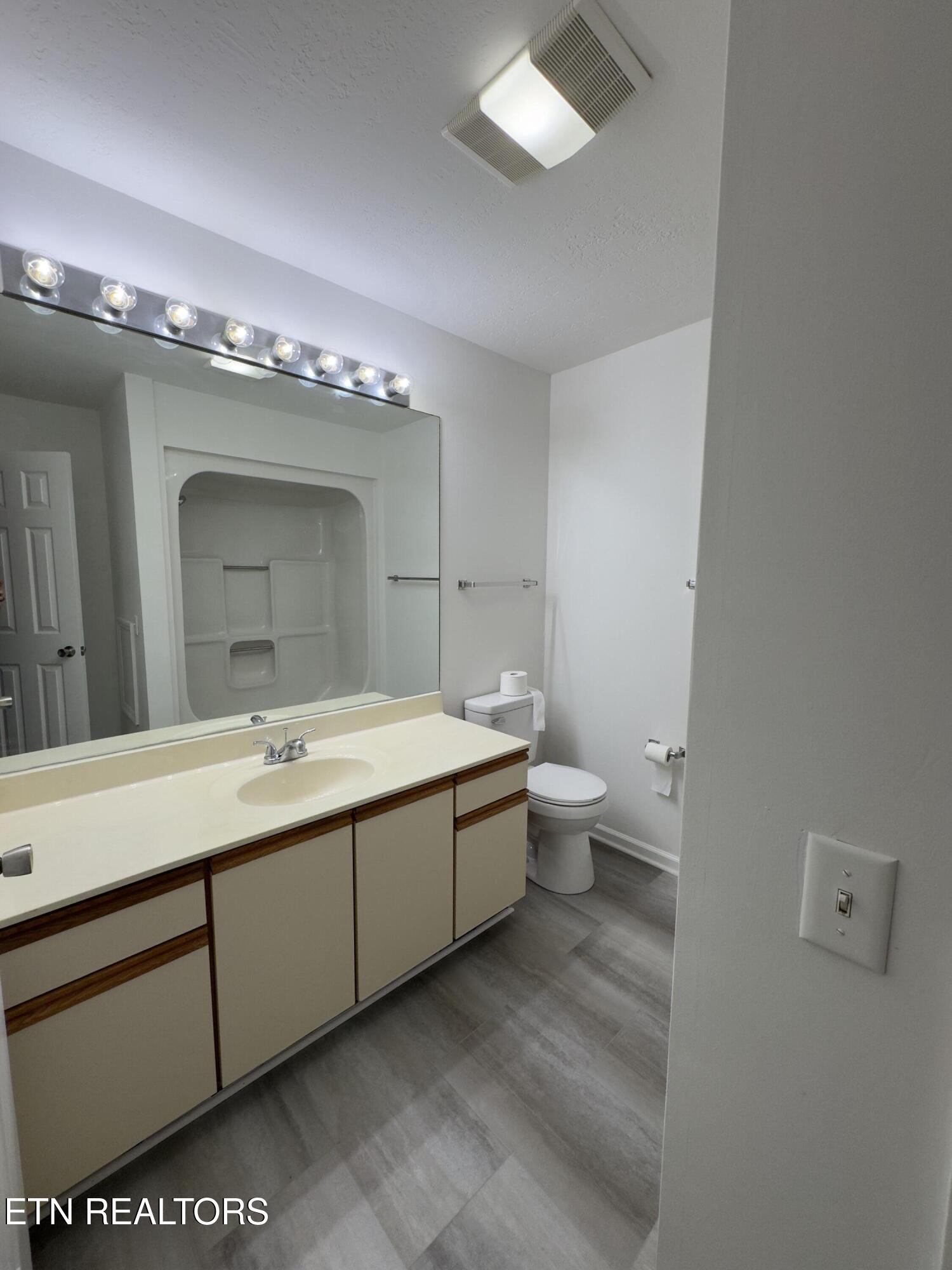 484 River Bend Drive Crossville TN 38555