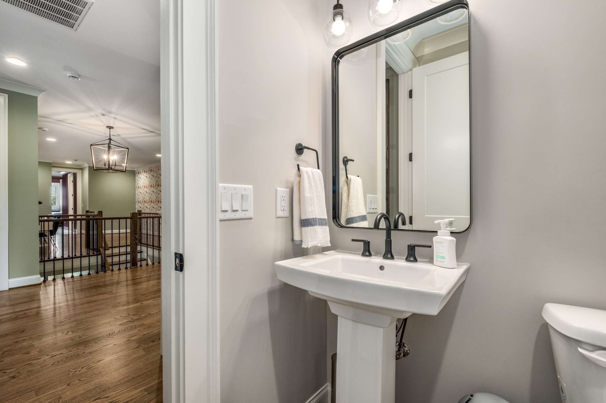 4613 Chalmers Drive Nashville TN 37215
