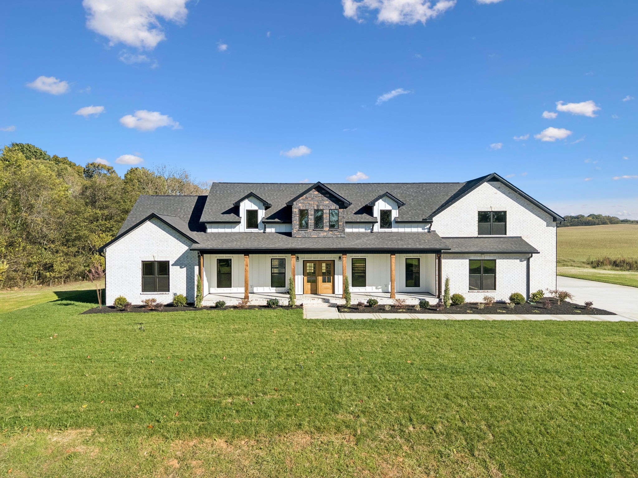 2395 Gunn Road Adams TN 37010