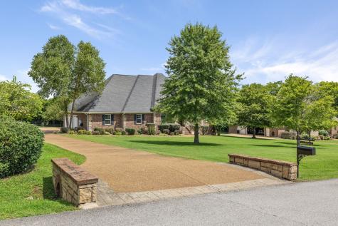 3832 Stonecrest Drive Columbia TN 38401