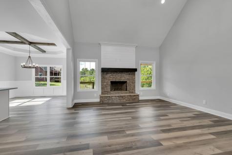 7 Oldfield Road Brush Creek TN 38547
