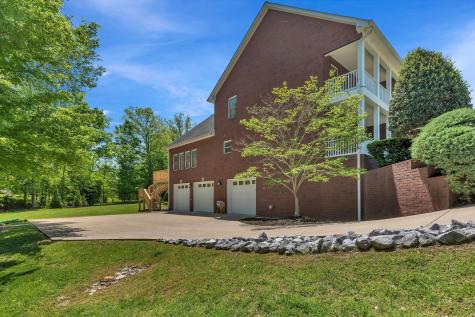 1012 Carrs Creek Boulevard Greenbrier TN 37073