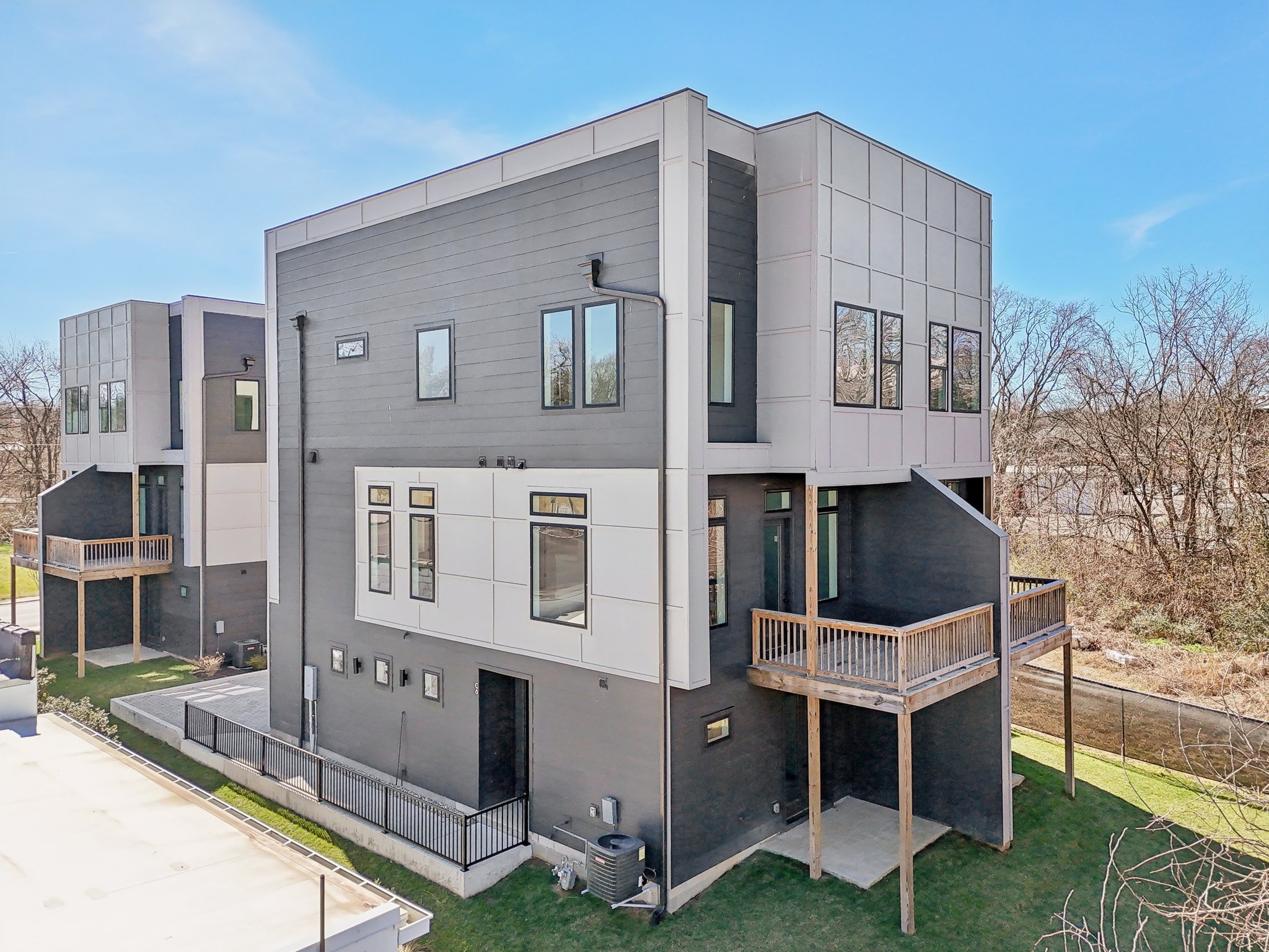107 E 9th Street Columbia TN 38401