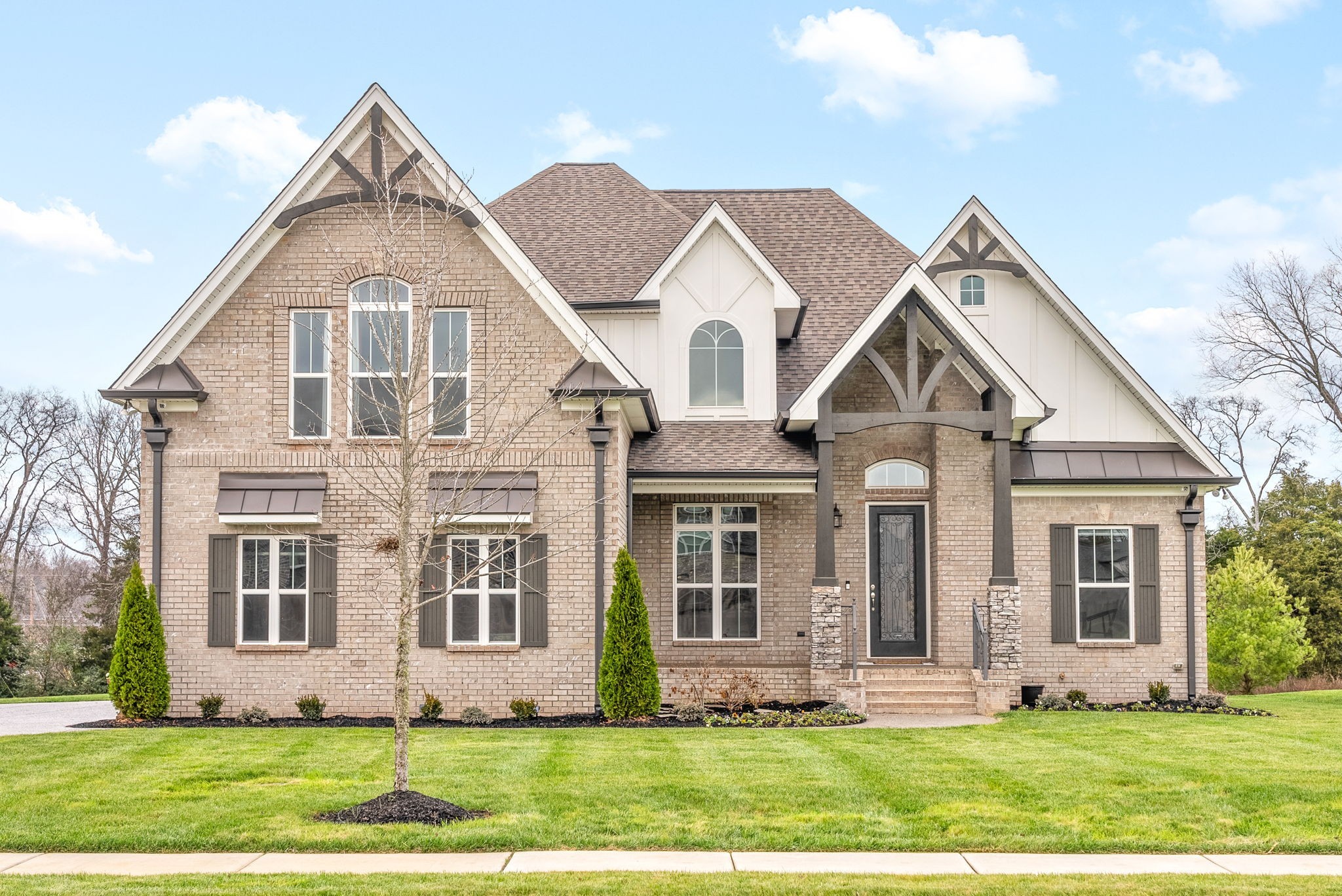 811 Brook Trail Lebanon TN 37087