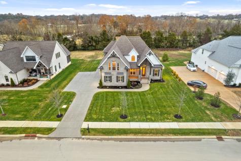 811 Brook Trail Lebanon TN 37087