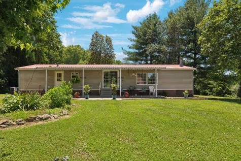 240 River Front Estates Lane Hartsville TN 37074