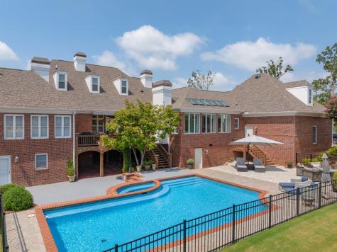 1934 Aviara Drive Chattanooga TN 37421
