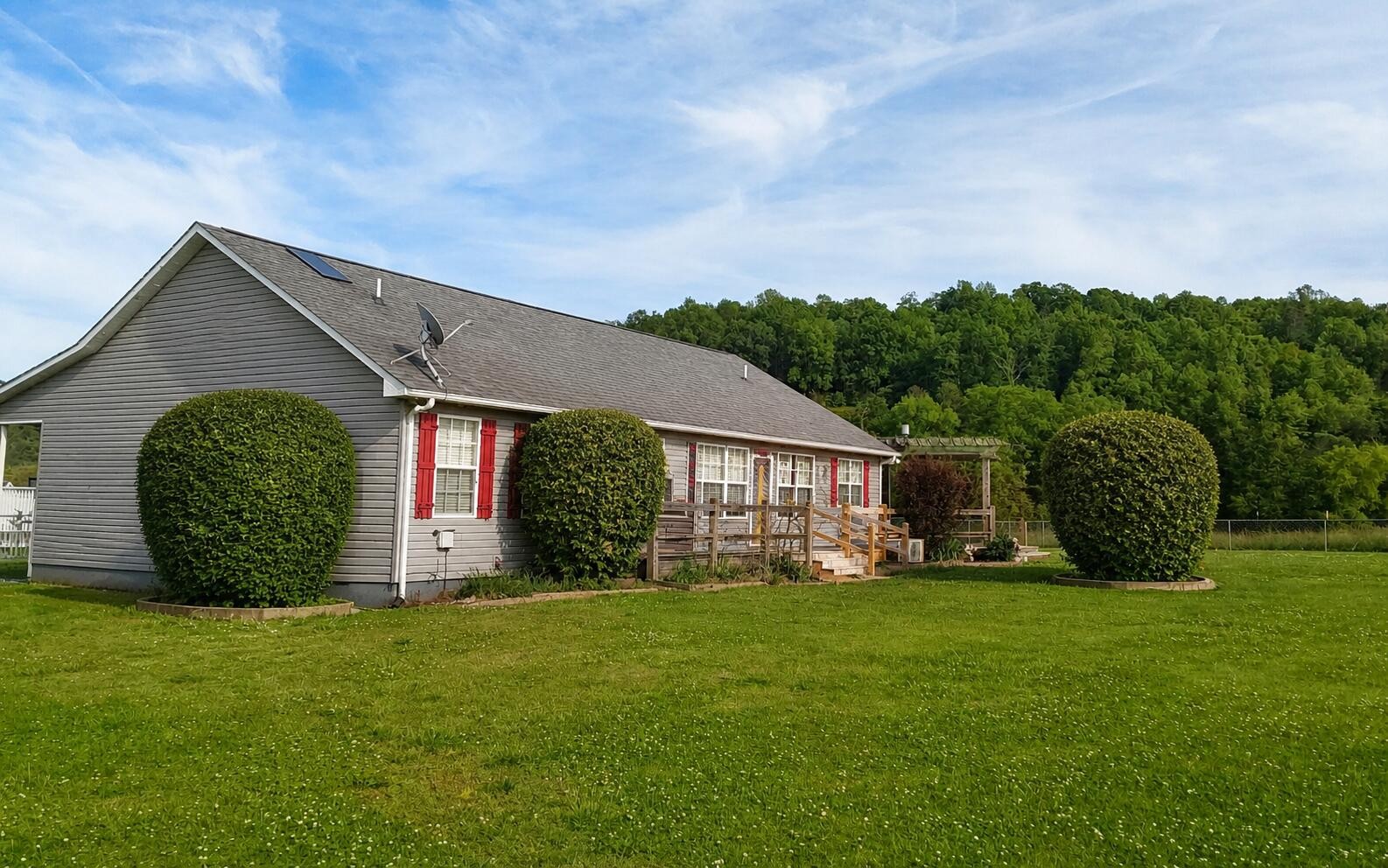 829 County Road 350 Sweetwater TN 37874